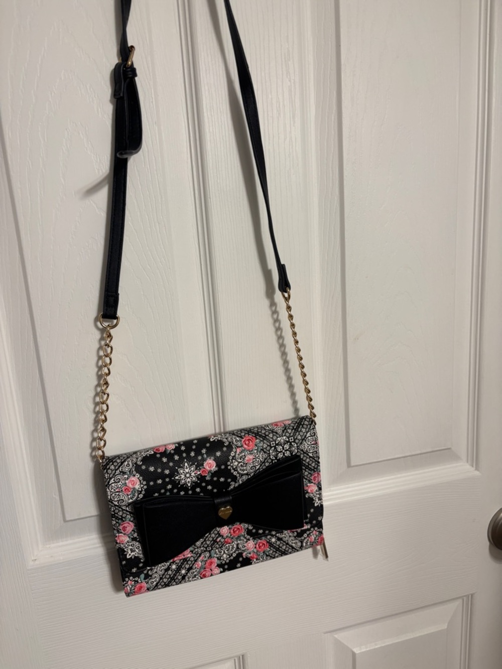 Betsey Johnson Black Floral Crossbody with Pink Rose Print and Bow - Picture 6 of 8